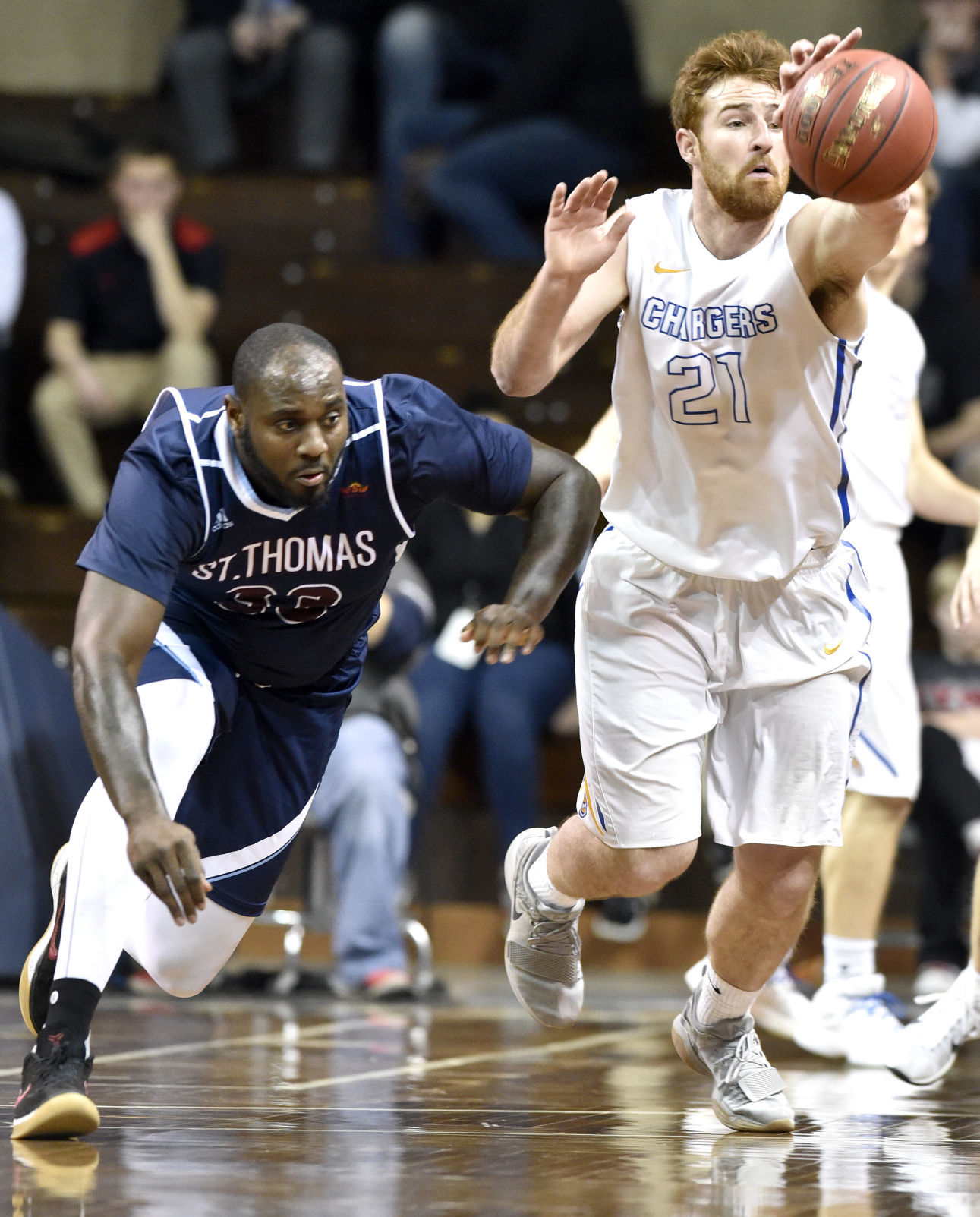 Briar Cliff vs St. Thomas NAIA basketball